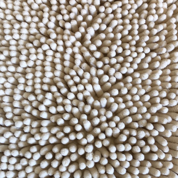 NWT, Khaki/Light Tan Noodle Bath Rug/Mat - Picture 2 of 8